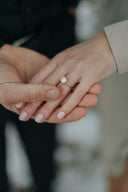 Hvilken type forlovelsesring passer til hende?