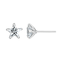 Sølv ørestikker stjerne med 8 mm stjerneslebet zirconia
