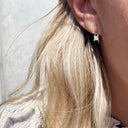 Kleopatra ørebøjler 0,50 H-W/SI 14 karat hvidguld