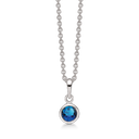 Sølv halskæde rhodineret rund sapphire. Kæden er rhodineret sølv i længde 42-45 cm.