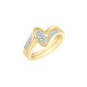 8 kt. guld ring1 stor oval og syntetisk cubic zirconia i den ene side - den anden bugget bue på midten med glat skinne til og med bue, resten med syntetiske cubic zirc