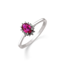 14 kt. hvidguld ring oval rubin og 2 brillanter. Mål: 8,03 x 6,19 mm. Brillant i alt 0,007 ct. w/pk1.