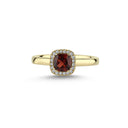 14kt. GRACE ring med cushion-cut Granat 5mm + 0,10ct. W-si