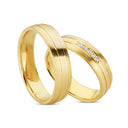 14kt. Vielsesring med riller med 0,05ct. W-vs eller uden sten