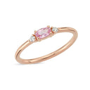 14kt. PETIT ring med oval pink safir og 2 x 0,025 ct. W-si