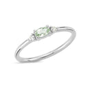 14kt. PETIT ring med oval grøn safir og 2 x 0,025 ct. W-si