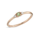 14kt. PETIT ring med grøn safir og 2x0,025ct. W-si