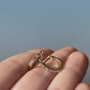 Dazzling clip-creoler Rainbow safir 0,28 14 kt.