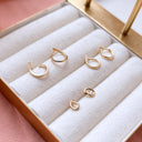 Små dråbe øreringe m. cubic zir. 8 kt.