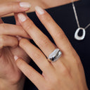 Ring Borsa - med hvide zirkoner.