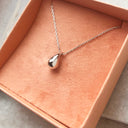 Vedhæng dråbe 7x11mm sølv rh. m/kæde