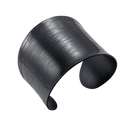 Stål armring sort rhodineret bred blank  med streger 60 mm