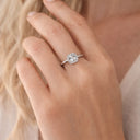 *Ring roset cubic zir. sølv rh.