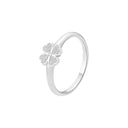 Ring med firkløver 7,5mm og zirk. 925