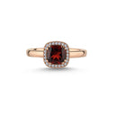 14kt. GRACE Ring med cushion-cut Granat 6mm + 0,12ct. w-si